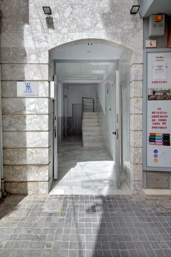 Wanderlust Malaga Apartamentos Atico Málaga Exterior foto
